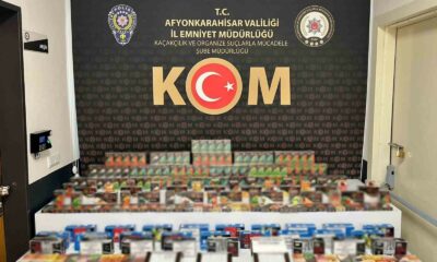 Polisten kaçak makaron ve tütün operasyonu