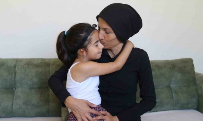 İHA’ya verdiği röportaj sonrası minik Zeynep’e ilk yardım elini Doç. Dr. Akdağ uzattı