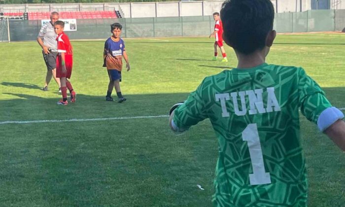 Tavşanlı’da Erdemspor Junior cup futbol şöleni büyük ilgi gördü