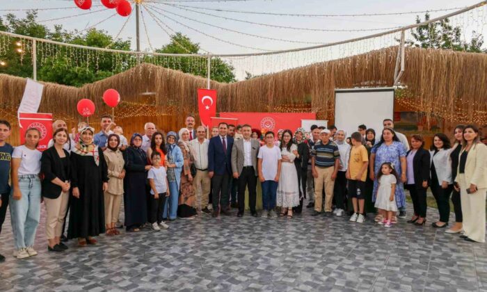 Vali Faik Oktay Sözer, koruyucu ailelerle bir araya geldi