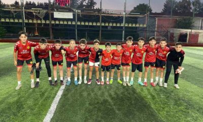 Minik Eskişehir sporlular top başı yaptılar
