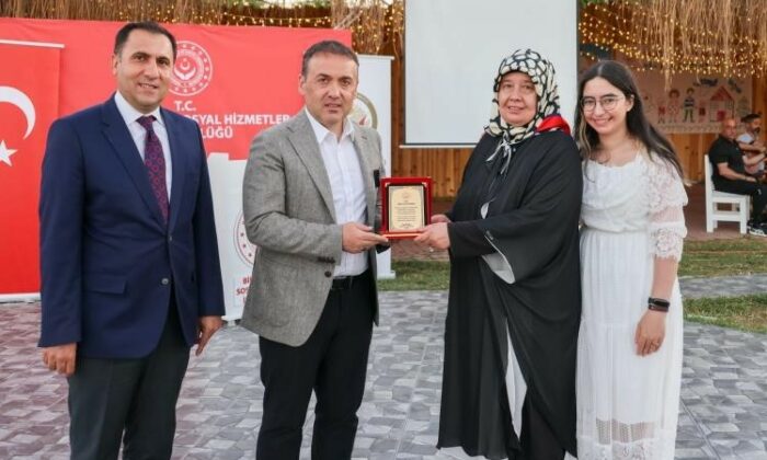Vali Sözer’den koruyucu ailelerle bir araya geldi