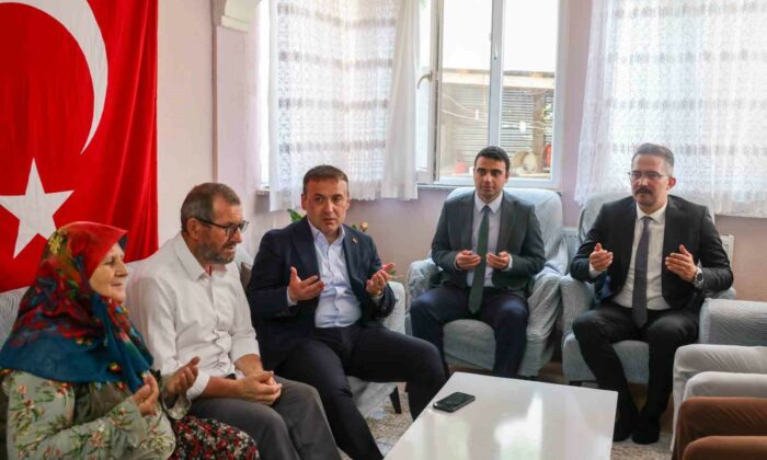 Vali Sözer şehit Osman Er’in ailesini ziyaret etti