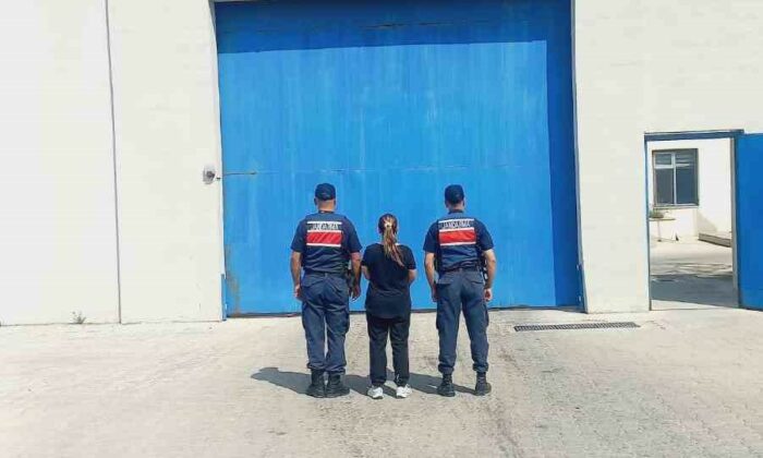 Afyonkarahisar’da 12 yıl hapis cezası bulunan şahıs jandarma tarafından yakalandı