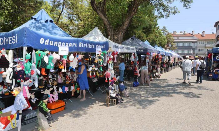 El emeği göz nuru ürünler Hicri Sezen’de ziyaretçilerini bekliyor