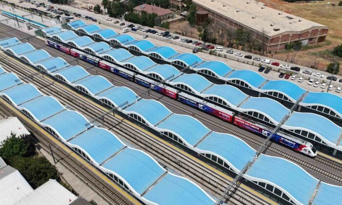 100 bin yolcu taşıyacak olan 15 Temmuz Demokrasi ve Milli Birlik Treni Eskişehir’de