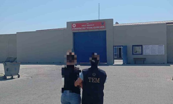 FETÖ’ye üye olmaktan hapis cezasıyla aranan şahıs yakalandı