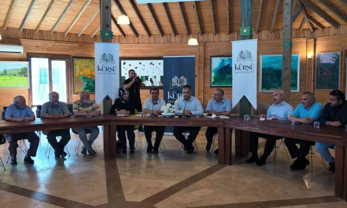 Gediz’de “Kürsü Okuma Kulübü” uluslararası güvenliği tartıştı