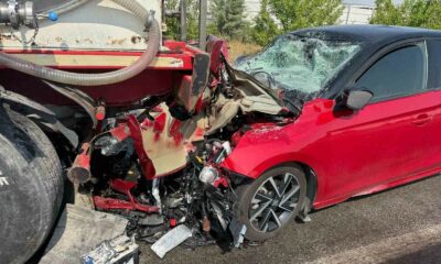 Otomobilin süt tankerine çarptığı kaza güvenlik kamerasında