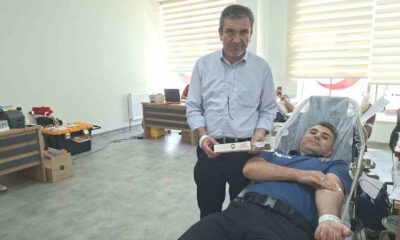 Türk Kızılay’dan kan bağışında bulunanlara şarj cihazı hediye