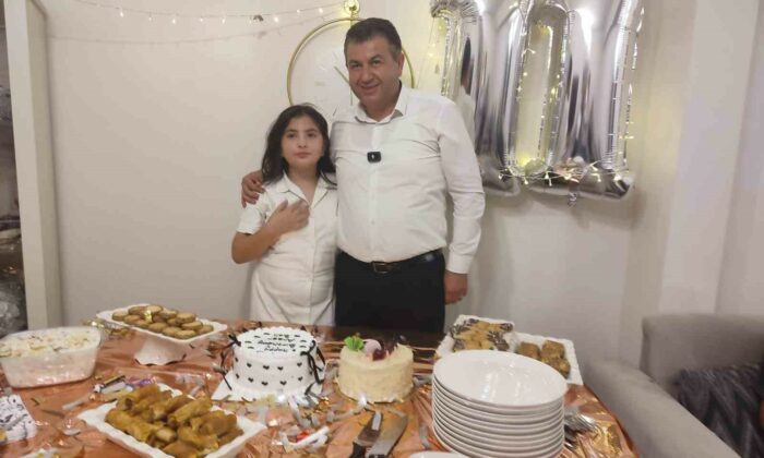 Başkan Akel’den minik Buğlem’e doğum günü sürprizi