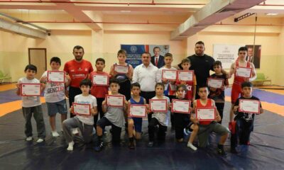 Demokrasi için minderde ter döktüler