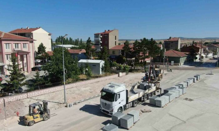 İnönü’de kaldırım çalışması