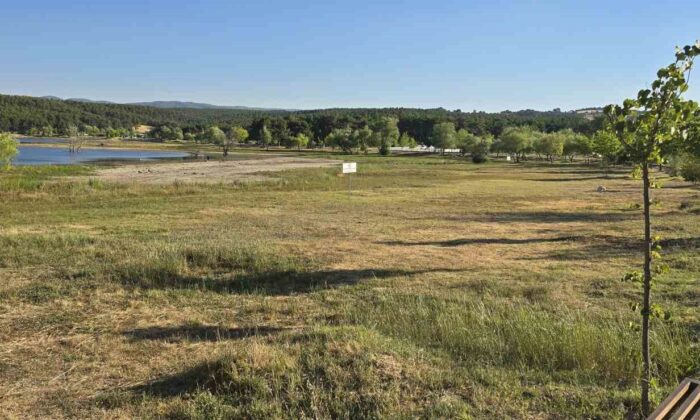 Pelitözü Gölet’ini kuraklık vurdu, sular 50 metre çekildi
