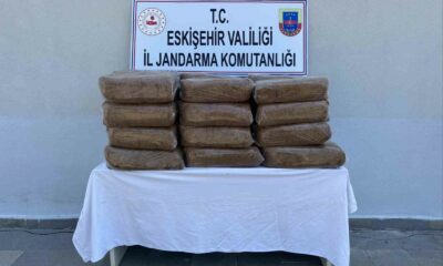 Jandarma 200 kilogram kaçak tütün ele geçirdi