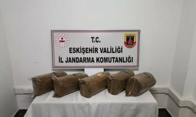 Araçta 25 kilogram kaçak tütünle yakalanan şüpheliye işlem yapıldı