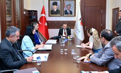 Vali Aksoy, onlarca Halk Günü’nde yüzlerce vatandaşı dinledi