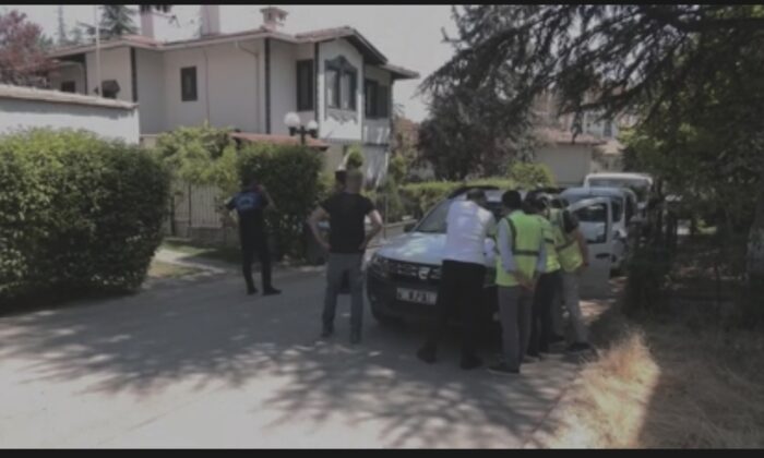 CHP li Vekil , “Evimin yanında iş yeri açtırmayacağım “