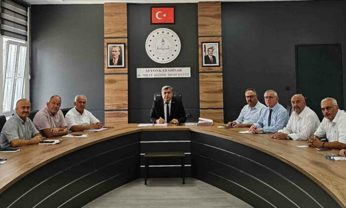 Yeni eğitim ve öğretim yılı öncesi hazırlık toplantısı yapıldı