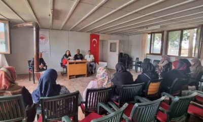 Aslanapa’da üreticilere çilek üretimi ile ilgili eğitim verildi