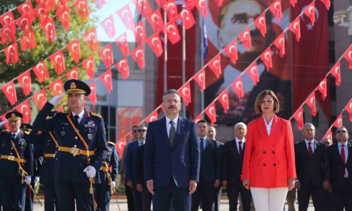 Eskişehir’de Zafer Bayramı kutlamaları başladı