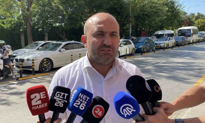 Başkan Albayrak: “Bu dubaları boydan boya yapmanın anlamı ne?”