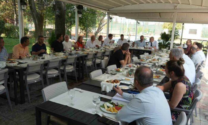 ’Fikir Sofrası Buluşmaları’ tüm hızıyla devam ediyor