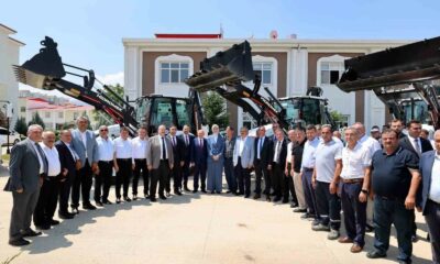 İl Özel İdaresi’nin araç filosuna 15 yeni araç katıldı