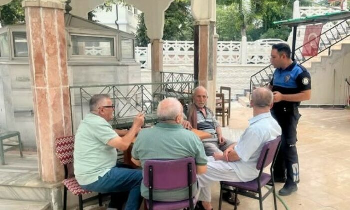 Bilecik’te polis ekiplerinden dolandırıcılıkla mücadeleye yönelik bilgilendirme çalışması