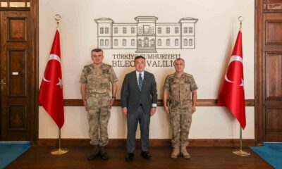 Bilecik’te görev yapan komutanlardan Vali Sözer’e veda ziyareti