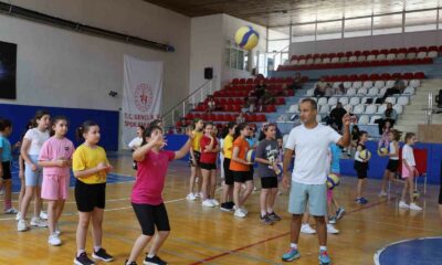 Bilecik’te yaz voleybolu devam ediyor