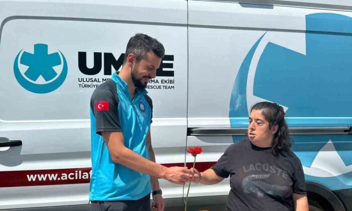 Otizmli çocuklar UMKE gönüllüleri ile buluştu