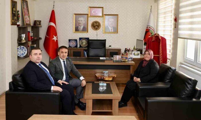 Vali Sözer İnhisar ’da kaymakamlık ve belediye ile iş birliği mesajı