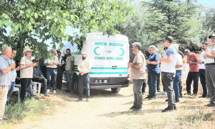 Vefat eden Kıbrıs gazisi son yolculuğuna uğurlandı