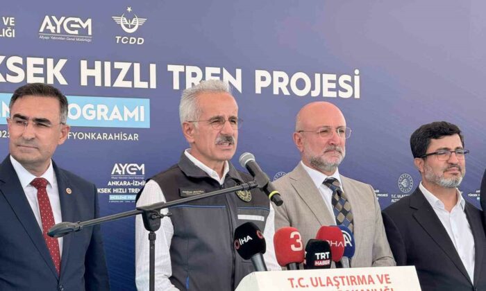 Bakan Uraloğlu: “Yaklaşık 11,5 milyon insanımız hızlı tren konforuna kavuşacak”