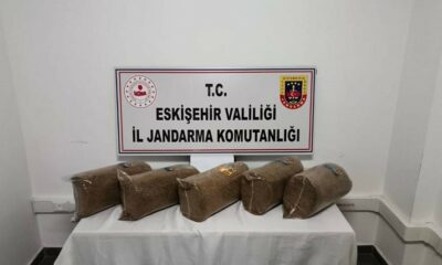 Araçta 25 kilogram kaçak tütünle yakalanan şüpheliye işlem yapıldı