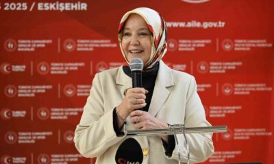 Bakan Yardımcısı Yenigün, Eskişehir’de voleybol şampiyonası açılışına katıldı