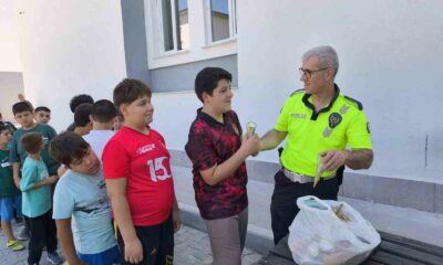 İl Emniyet Müdürlüğü tarafından trafik kuralları eğitimi verildi