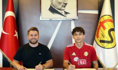 Eskişehirspor altyapı oyuncusu Ozan İsmail Cörüt ile sözleşme imzaladı