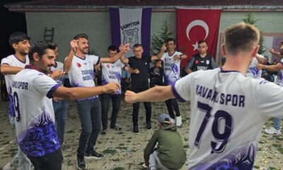Kavaklı Spor şampiyonluğu coşkuyla kutladı