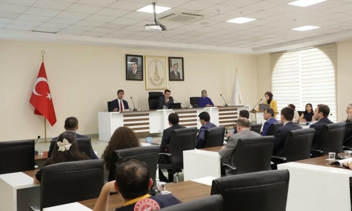 Vali Işın: “Aile, toplumumuzun temel direği ve kültürel değerlerimizin taşıyıcısıdır”