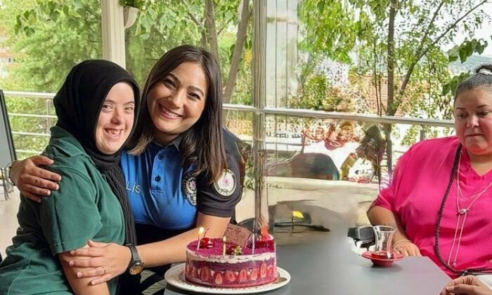 Polis ablaları Rabia’nın mutluluğuna ortak oldu