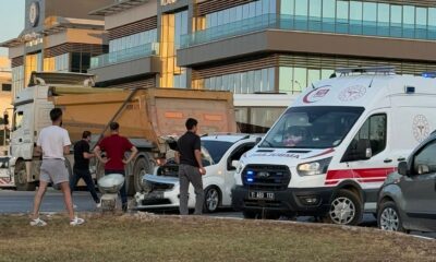 Bilecik’te iki aracın karıştığı trafik kazasında 3 kişi yaralandı