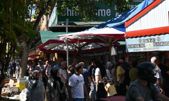 Eskişehir’de Hayrına Balık dağıtma yarışı:2 Günde 6 ton Balık dağıtıldı