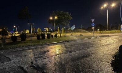 Yola akan su tehlike oluşturuyor