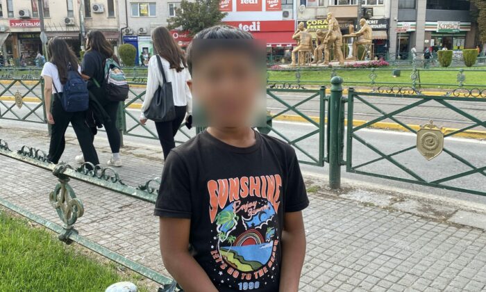 Çocuk, küçük çocuğu polise ihbar etti