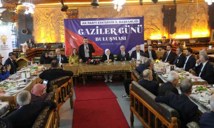 Milli Eğitim Bakanı Yusuf Tekin, Eskişehir’de gazilerle bir araya geldi