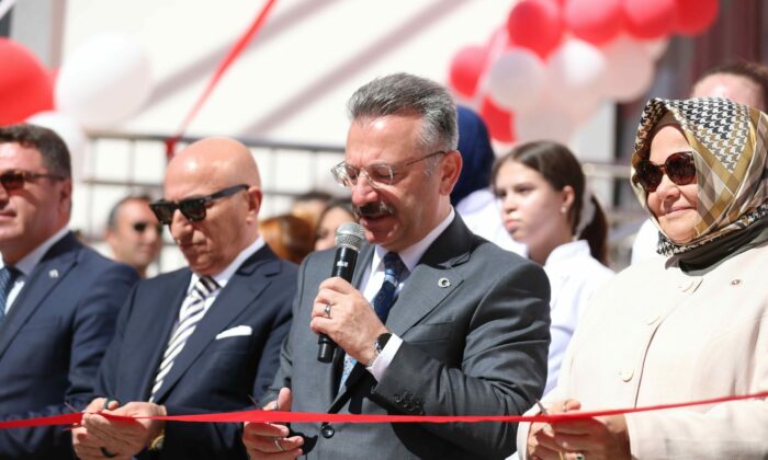 Ali Güven Turizm Mesleki ve Anadolu Lisesi açıldı