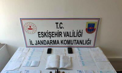 Vatandaşlara zorla senet imzalatarak borçlandıran şahıslar jandarma tarafından yakalandı