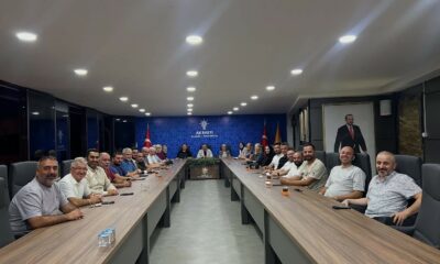 AK Parti’de haftalık yönetim kurulu toplantısını gerçekleştirdi